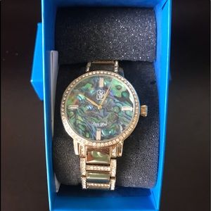 New in box Victoria Wieck abalone crystal watch